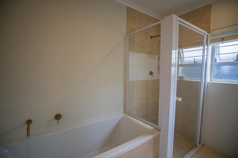 3 Bedroom Property for Sale in Sunningdale Western Cape